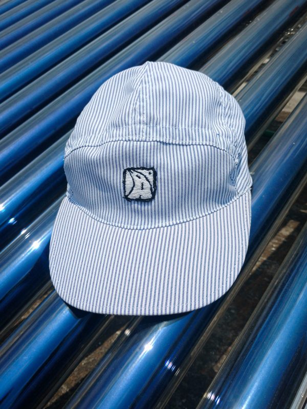 Gorra distrit azul rayada logo